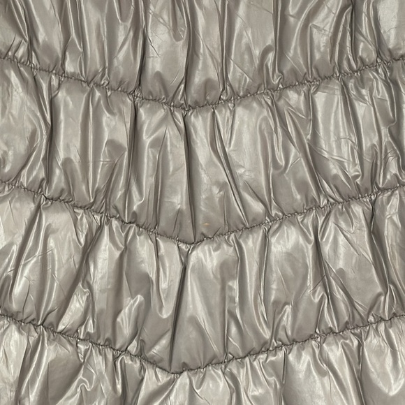 CDRL Gray Puffer Euro Jacket Coccodrillo, Size 140 - 10 USA, Floral lining - Picture 7 of 8